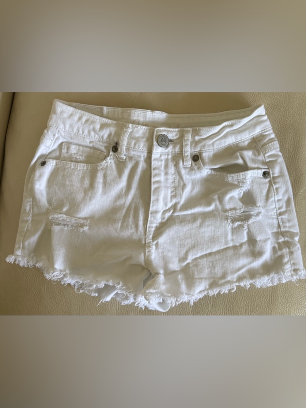 Aeropostale White Distressed Denim Shorts High rise shorty sz 00